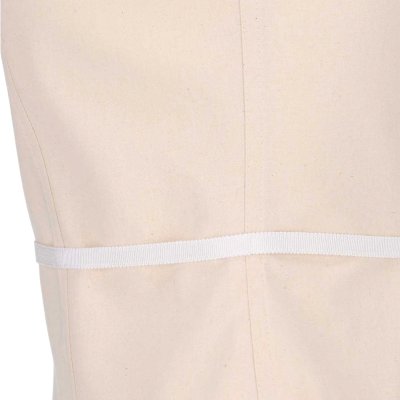 THE SLEEVELESS TANK TOP